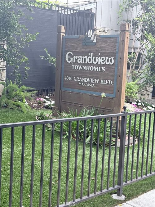 65-4040 Grand View Blvd, Los Angeles, CA, 90066-5282 | Card Image