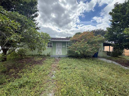 9100 Broad Manor Rd, Miami, FL, 33147-3440 | Card Image