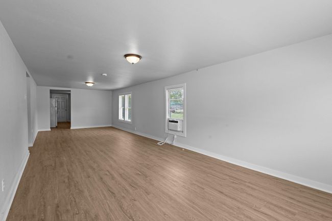 655 N 2 Nd St, House other with 3 bedrooms, 1 bathrooms and null parking in Silsbee TX | Image 5