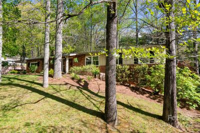 25 Sleepy Hollow Drive, House other with 5 bedrooms, 3 bathrooms and null parking in Asheville NC | Image 3