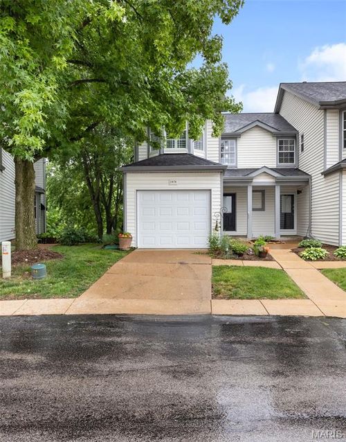1474 Whispering Creek Dr, Ballwin, MO, 63021-8470 | Card Image