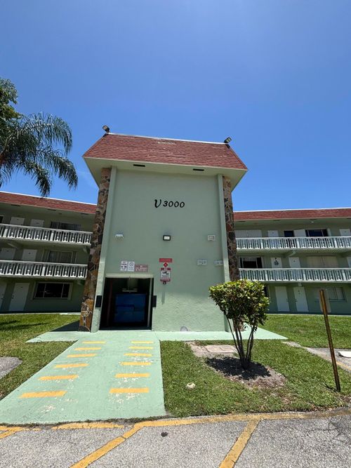 316-3000 Springdale Blvd, Palm Springs, FL, 33461-6389 | Card Image