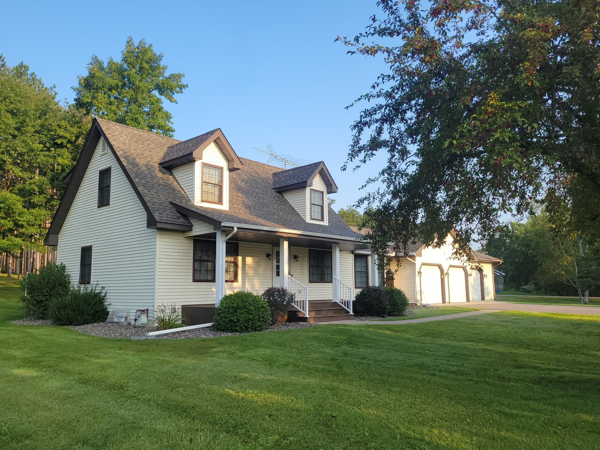 Elcliff St, Mora, MN 55051