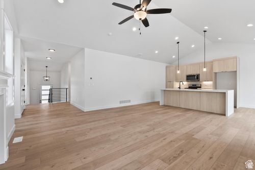 122-5364 E Murray Ridge Rd, Murray, UT, 84123 | Card Image