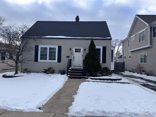 754 S Spring Rd, Elmhurst, IL, 60126-4747 | Card Image