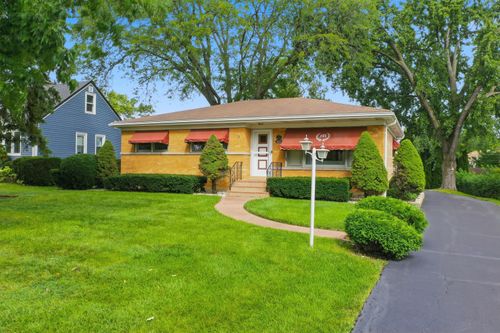 422 W Larkdale Ln, Mount Prospect, IL, 60056-1114 | Card Image