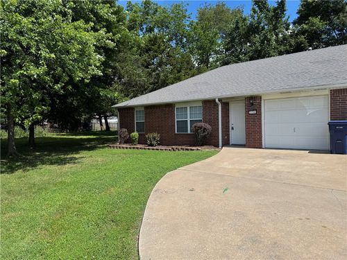 2154 Kristy Ln, Siloam Springs, AR, 72761 | Card Image