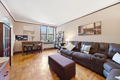 apt-3h-4755 39th Pl, Sunnyside, NY, 11104-4419 | Card Image