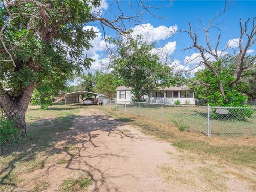 111 Pecan Orchard Ln, Marble Falls, TX, 78654-7469 | Card Image