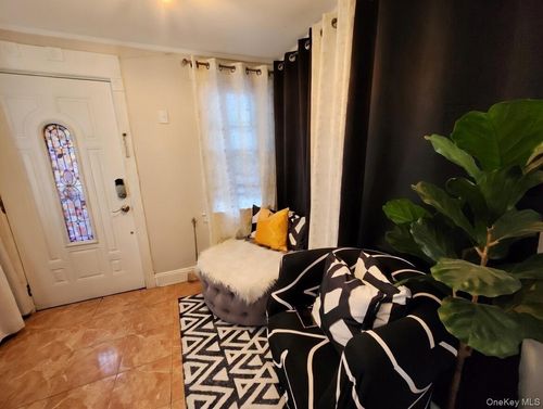 4223 Gunther Ave, Bronx, NY, 10466-2007 | Card Image