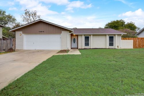 13614 Larkbrook St, San Antonio, TX, 78233-4937 | Card Image