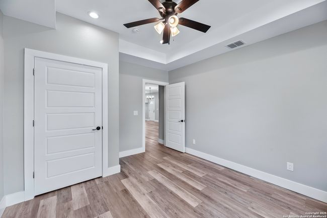 304 E Westmeyer St, House other with 3 bedrooms, 2 bathrooms and null parking in Poth TX | Image 25