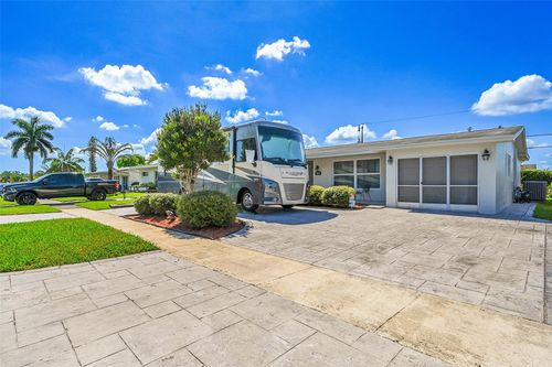 9060 Nw 25th St, Sunrise, FL, 33322-2804 | Card Image