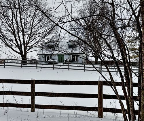 947 Division Rd, Indian River, ON, K0L2H0 | Card Image