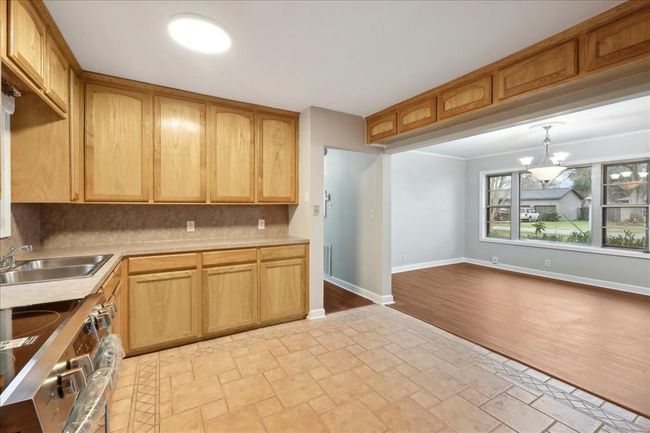 623 S 8 Th St, House other with 3 bedrooms, 2 bathrooms and null parking in Nederland TX | Image 17