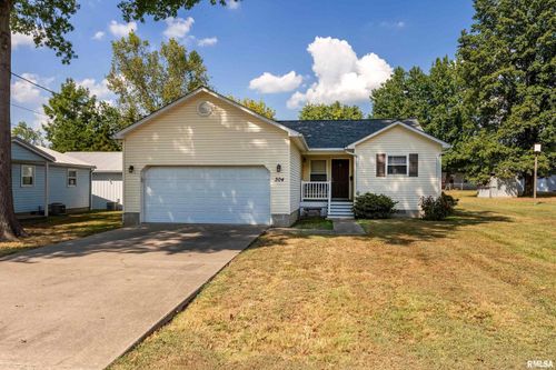 304 W 10th St, Johnston City, IL, 62951-1317 | Card Image