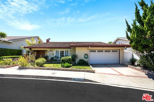 2223 Mcrae Dr, San Pedro, CA, 90732 | Card Image