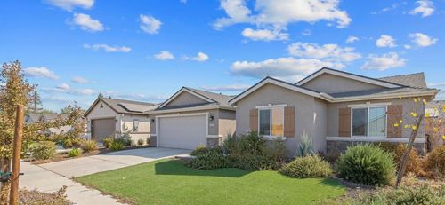 2435 Vintage Pl, Hanford, CA, 93230-8621 | Card Image