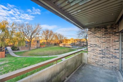 234 - 1926 Prairie Square Square, Condo with 2 bedrooms, 2 bathrooms and 1 parking in Schaumburg IL | Image 3