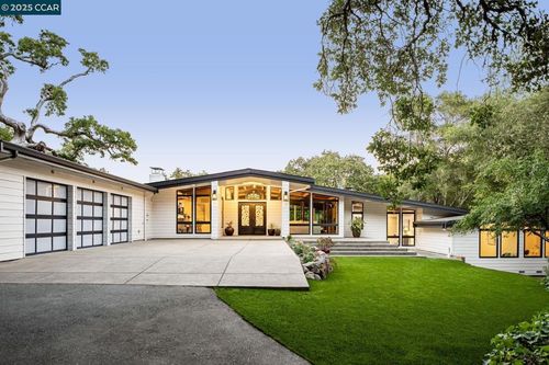 8 Oak Arbor Rd, Orinda, CA, 94563-1727 | Card Image