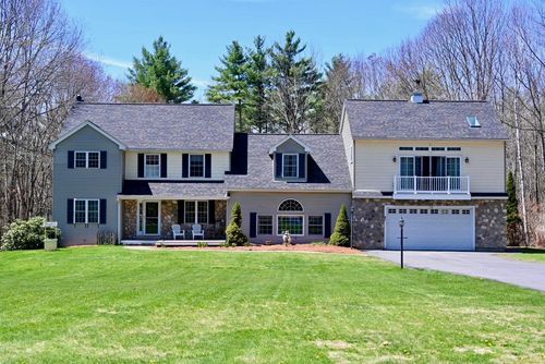 87 Juniper Dr, Goffstown, NH, 03045-2938 | Card Image