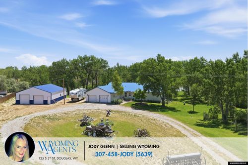 20 Wagon Rd, Glenrock, WY, 82637-9500 | Card Image