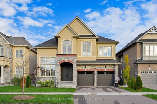 61 Strathgreen Lane, Keswick, ON, L4P0J3 | Card Image
