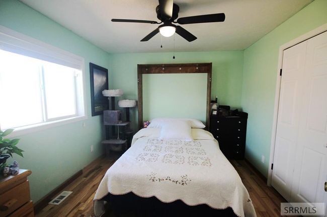 636 N 2743 E, House other with 3 bedrooms, 2 bathrooms and 2 parking in Roberts ID | Image 9