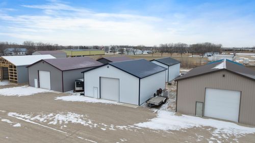 1627 N Highway 59, Marshall, MN, 56258-2754 | Card Image