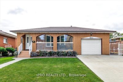 15 Congress Cres, House other with 4 bedrooms, 3 bathrooms and 5 parking in Hamilton ON | Image 1