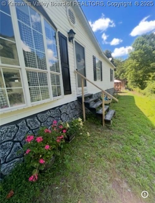 395 Left Fork Neds Branch Rd, Gilbert, WV, 25621 | Card Image