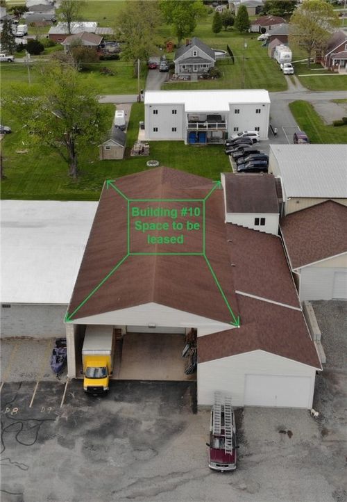 421 8th Ave, Sutersville, PA, 15083-1007 | Card Image