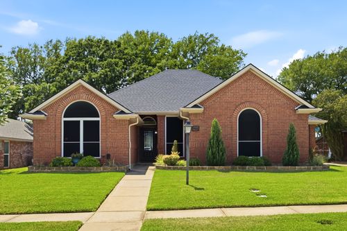 2741 Fox Glenn Ct, Hurst, TX, 76054-2787 | Card Image