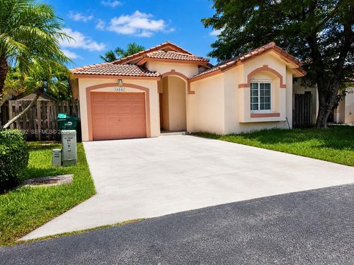 0-14241 Sw 151st Ave, Miami, FL, 33196-5611 | Card Image