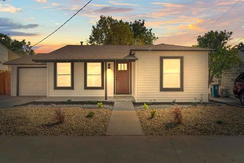 54 E 13th St, Antioch, CA, 94509-1847 | Card Image