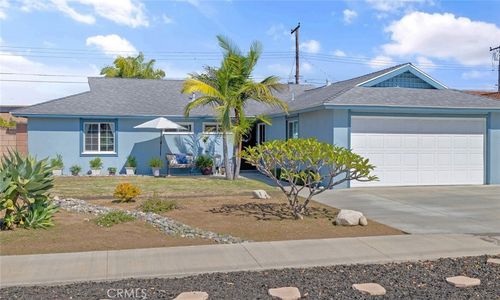 11524 1st Ave, Whittier, CA, 90604-3621 | Card Image
