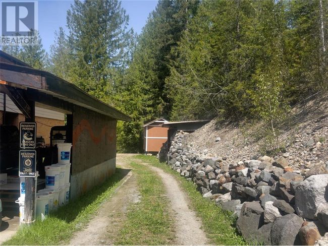 5110 Vance Rd, House other with 3 bedrooms, 3 bathrooms and 2 parking in Canyon BC | Image 40