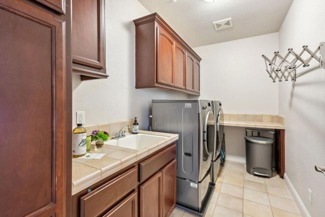5604 Guthrie Place, House other with 5 bedrooms, 4 bathrooms and null parking in Davis CA | Image 36