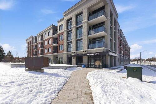 425-1 Redfern Ave, Hamilton, ON, L9C0E6 | Card Image