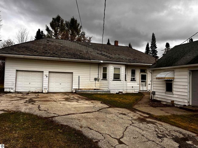 115 E Main St, House other with 3 bedrooms, 1 bathrooms and null parking in Twining MI | Image 13