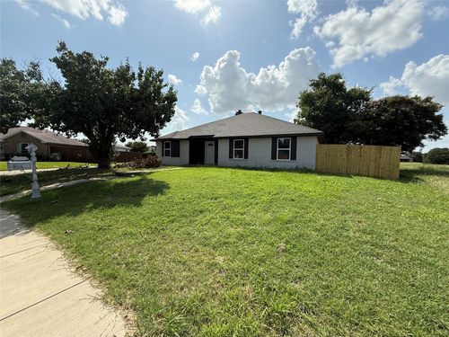 2703 Hollow Bnd, Mesquite, TX, 75150-4975 | Card Image