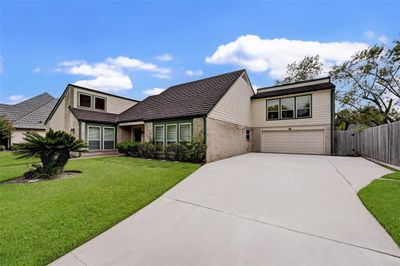 17411 Sorrel Ridge Drive, House other with 3 bedrooms, 2 bathrooms and null parking in Spring TX | Image 3