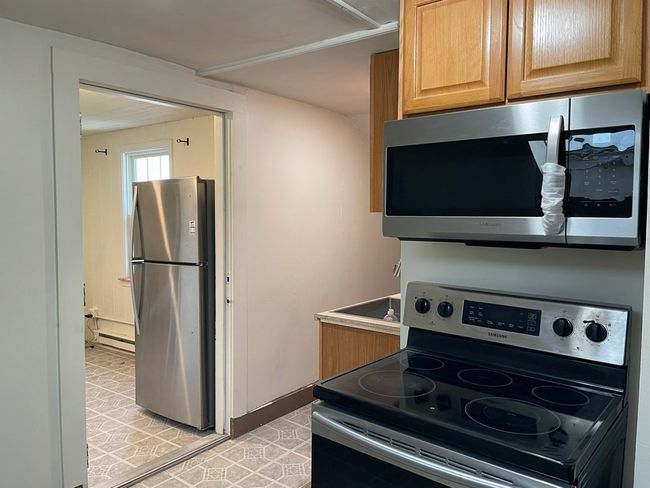 APT-3 - 4 Underwood Ct, Condo with 2 bedrooms, 1 bathrooms and 2 parking in Westborough MA | Image 5