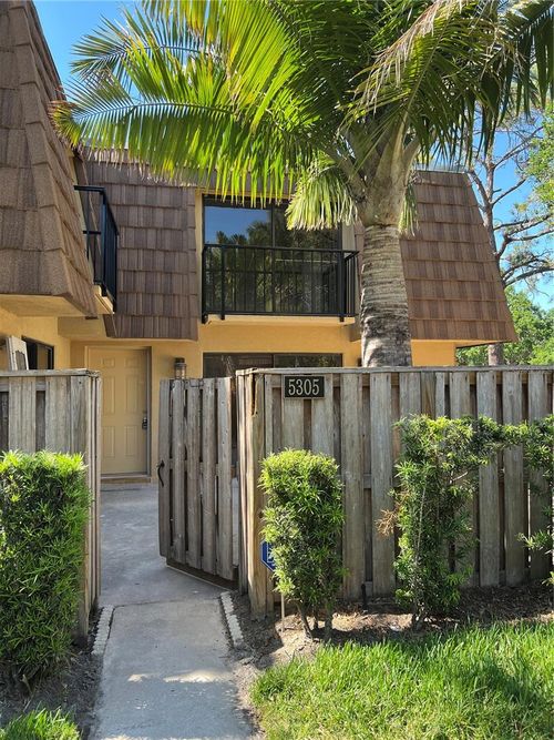 515-5305 Bamboo Ct, ORLANDO, FL, 32811-6712 | Card Image