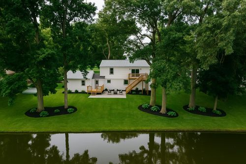 26370 S Shore Dr, Mendon, MI, 49072-9548 | Card Image