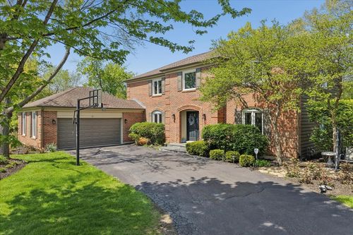 4 Exmoor Ln, Lincolnshire, IL, 60069-4015 | Card Image