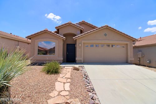 579 W Tara Danette Dr, Tucson, AZ, 85704-4685 | Card Image