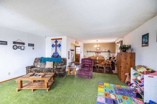 940 Portage Rd, House other with 4 bedrooms, 2 bathrooms and 10 parking in Kirkfield ON | Image 11