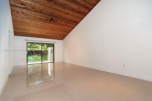 2911 N 33rd Ter, Hollywood, FL, 33021-8422 | Card Image