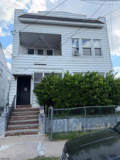447 E 27th St, Paterson, NJ, 07514-2469 | Card Image